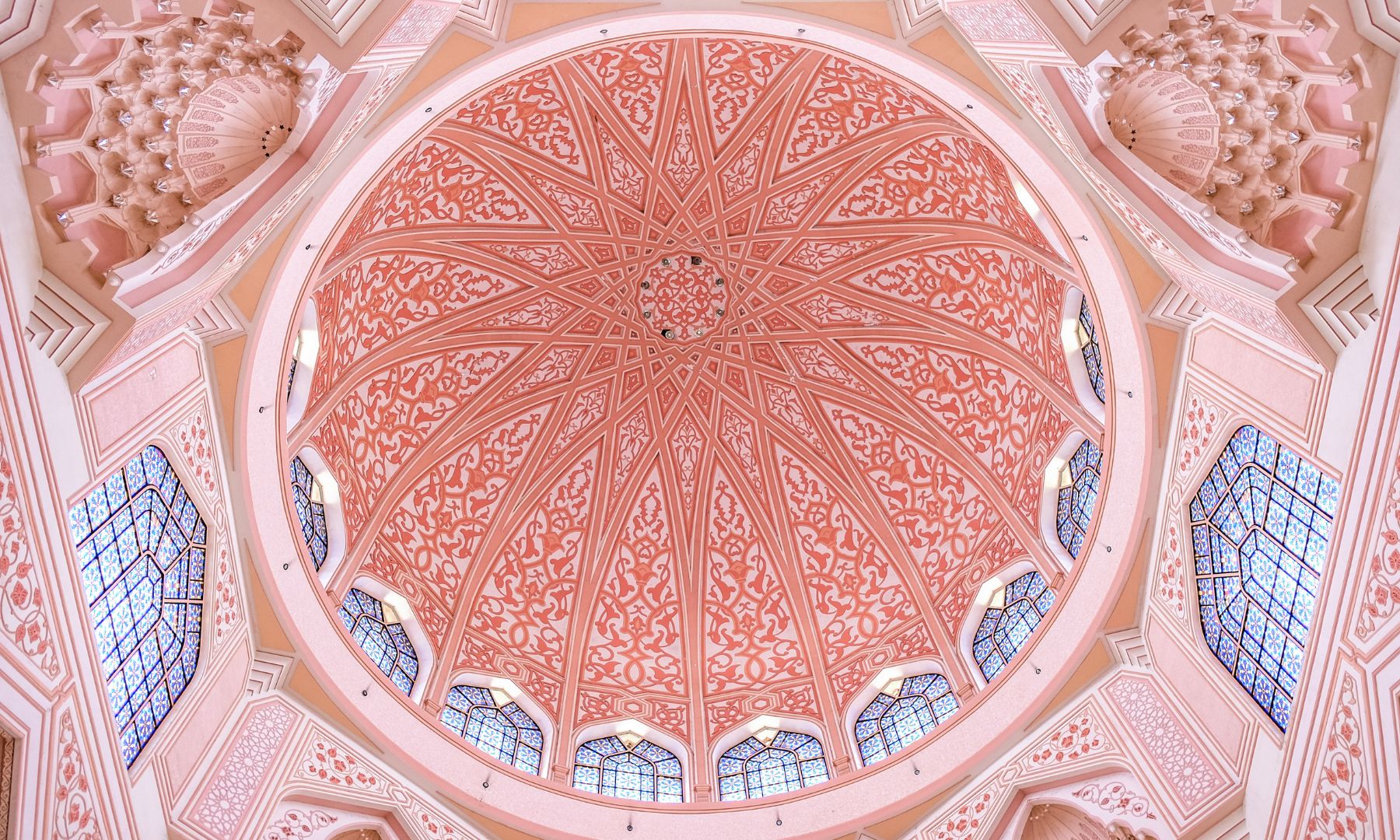 ピンクモスク（プトラモスク）到着・見学